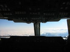 Flugzeugcockpit1.jpg
